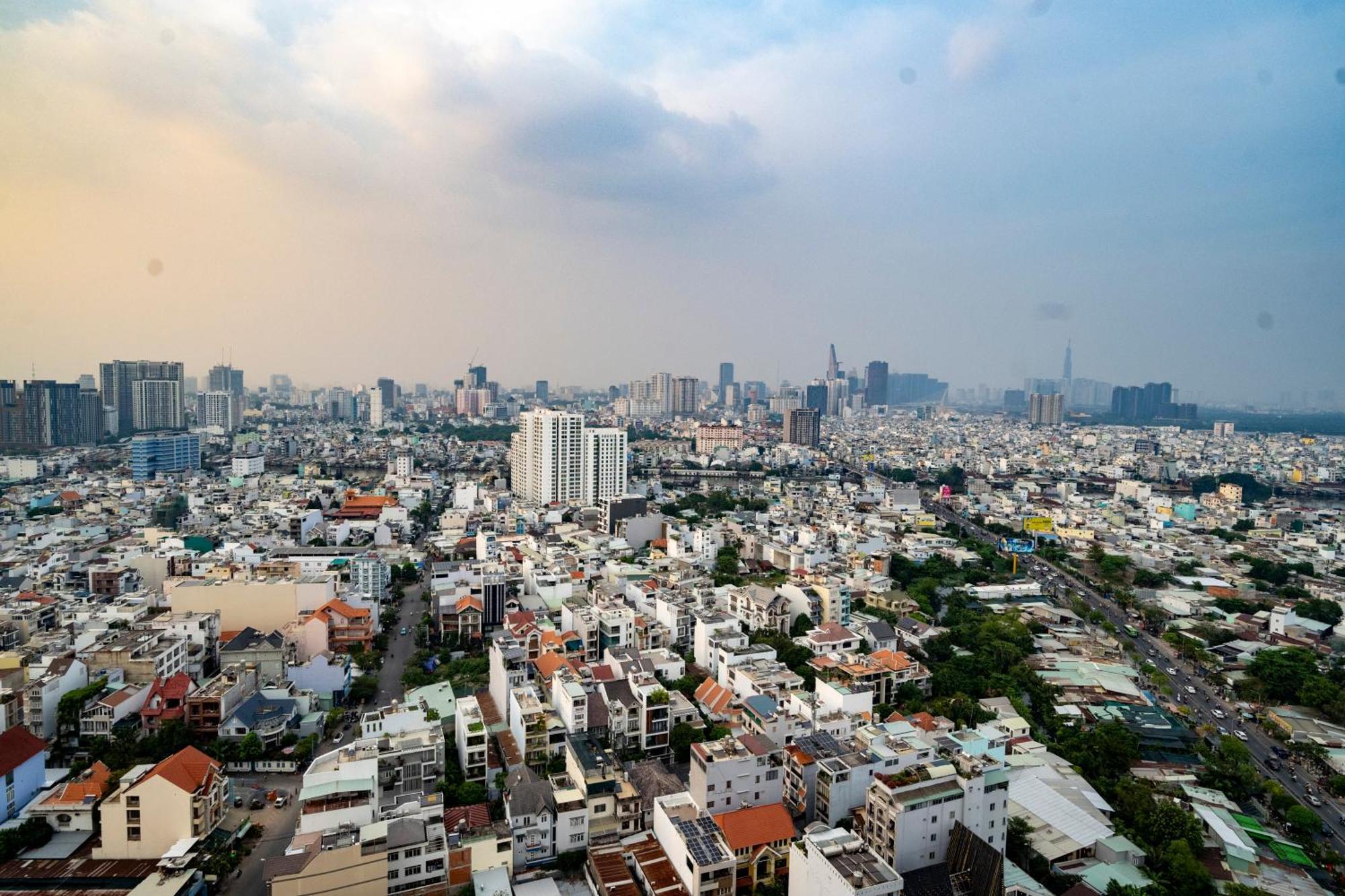 Sunrise City View Apartment , Near Lotte Mart Хошимин Экстерьер фото