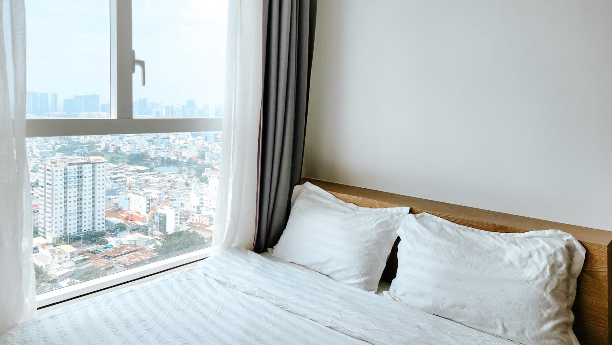Sunrise City View Apartment , Near Lotte Mart Хошимин Экстерьер фото